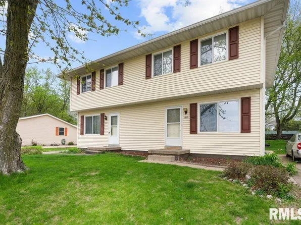 6741-6743 Hillandale Rd, Davenport, IA 52806