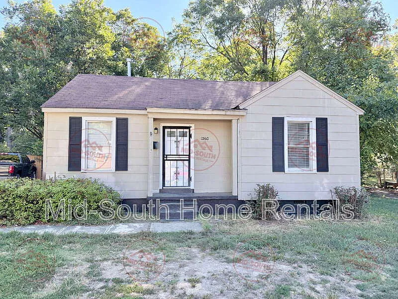 4 bed, 2.0 bath, 1403 sqft, $1,250 — Photo 2