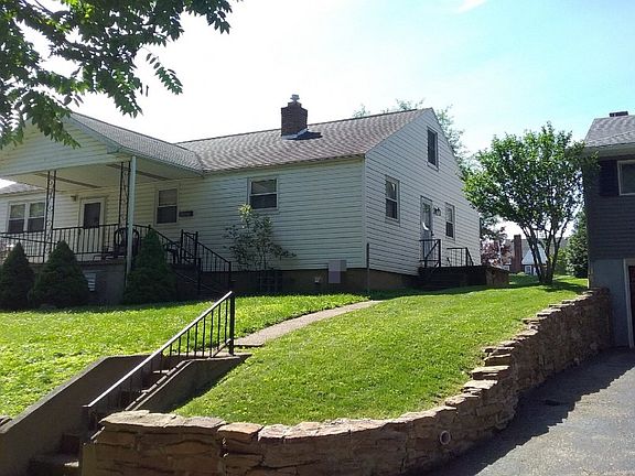 2nd image of 112 W 4th Ave