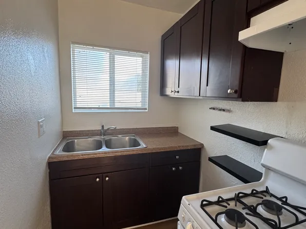 708 B St, Brawley, CA 92227