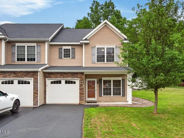 28 Reutter Drive, Selkirk, NY 12158