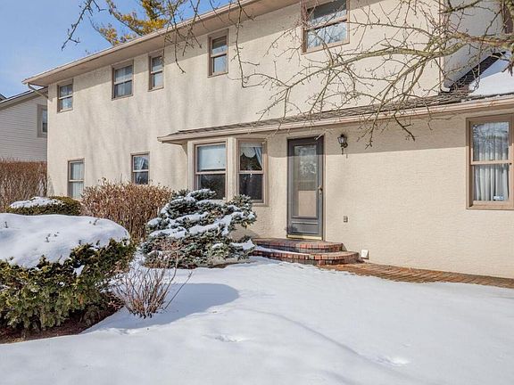 2nd image of 1079 Woodman Dr