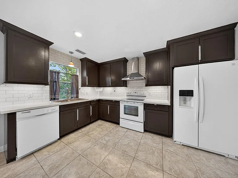 7243 River Pines Dr — Photo 8