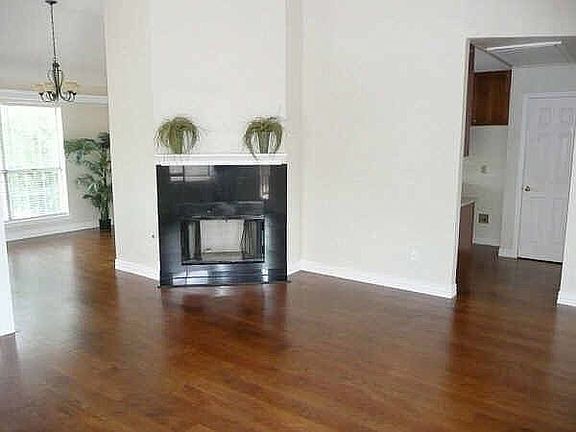 3rd image of 509 Lake Forest Dr