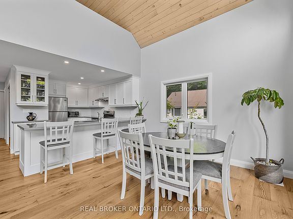 5th image of 1 McKowen Rd