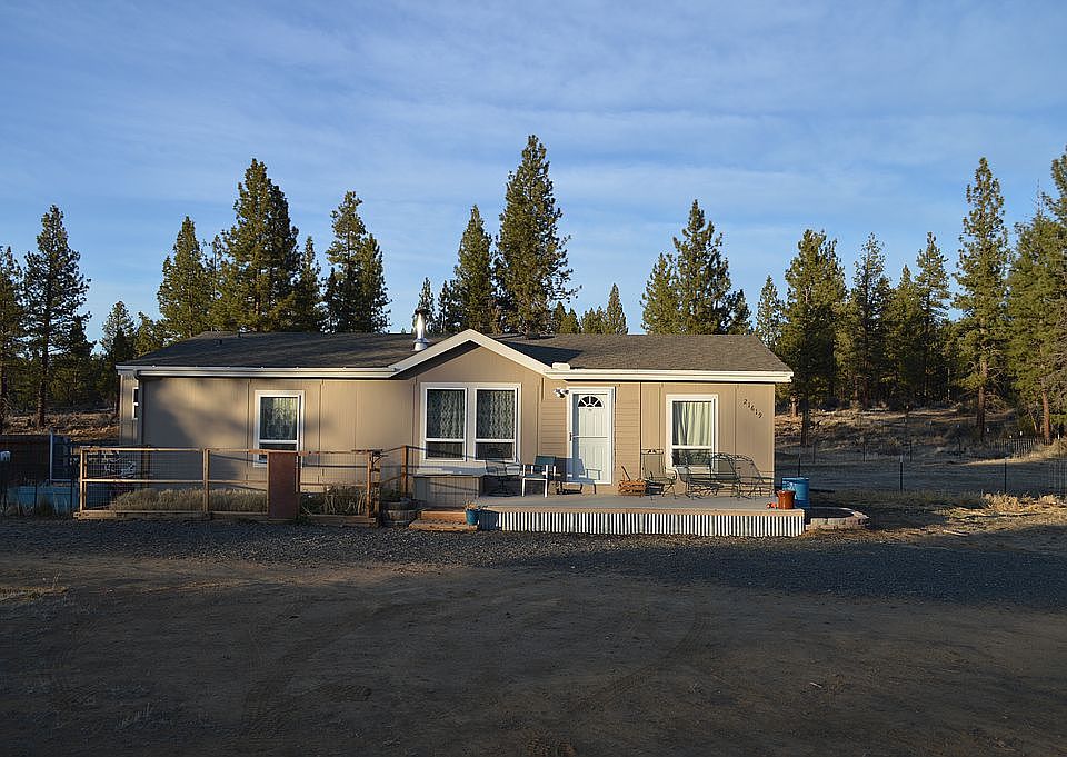 1st image of 21619 Thunderbird Ln