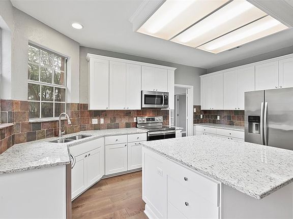 2nd image of 2617 Skinner Dr