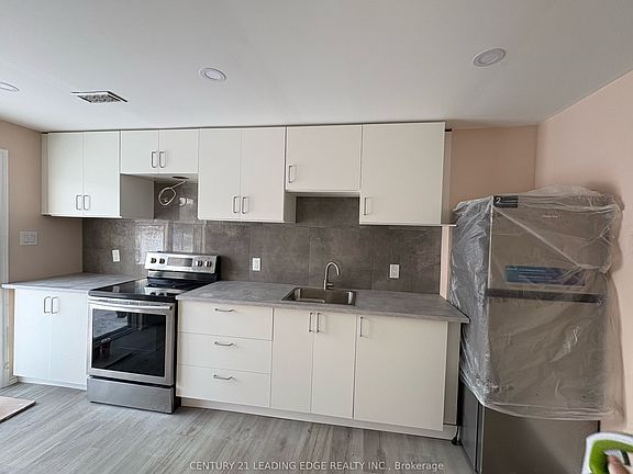 2nd image of 1117 Cameo St #Basement