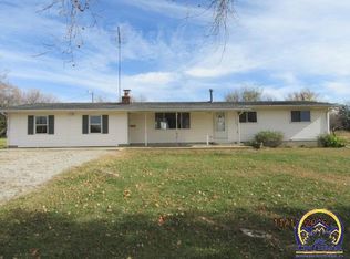 6830 SW Wanamaker Rd, Auburn, KS 66402