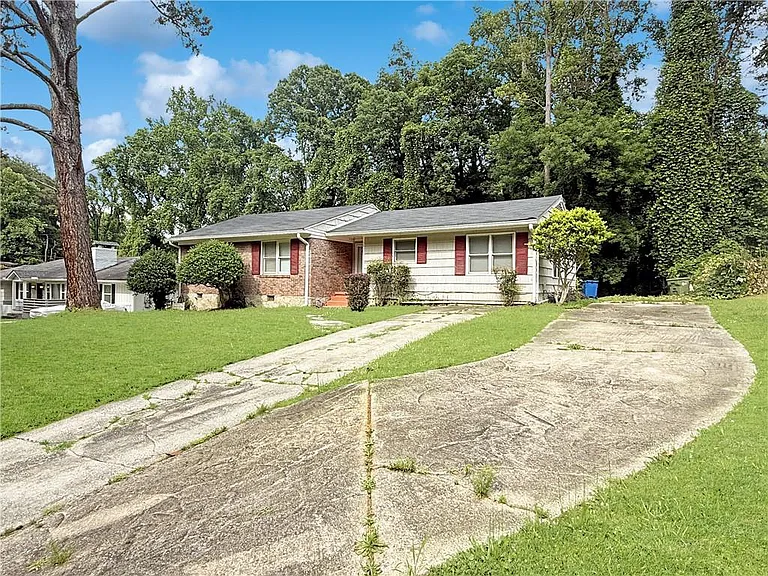 1668 Laurelwood Dr SW — Photo 19