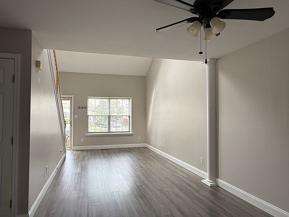 2nd image of 5636 Stonecroft Ln