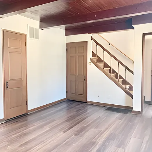 3 bed, 1370 sqft, $2,195 — Photo 2