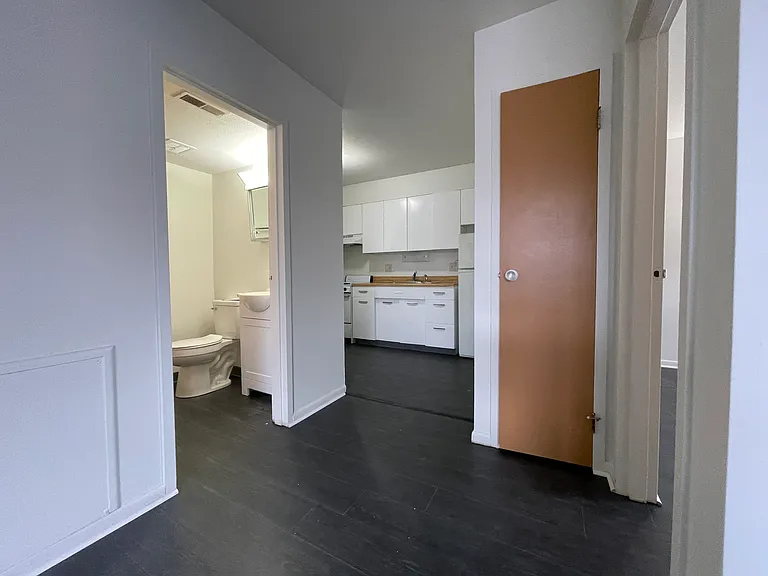 1340 King Ave — Photo 28