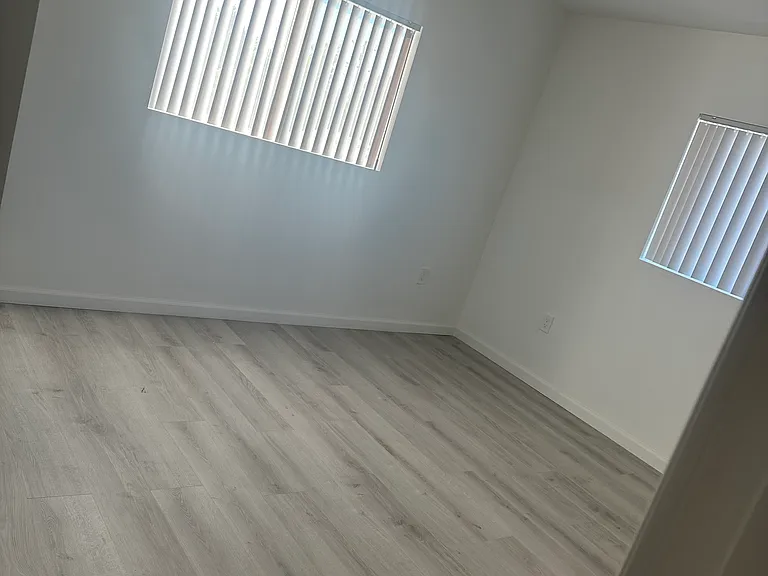 10936 Olinda St — Photo 10