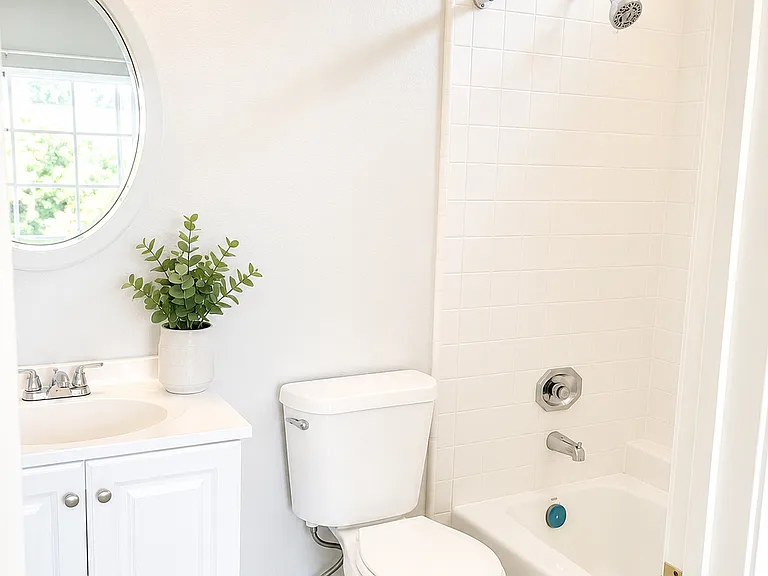 23238 Runnymede St — Photo 3