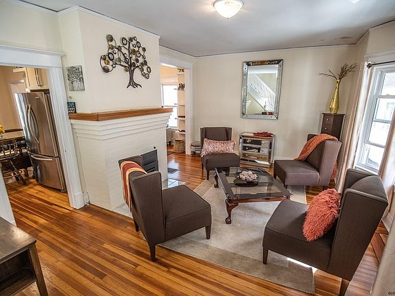 3rd image of 20 McKinley St