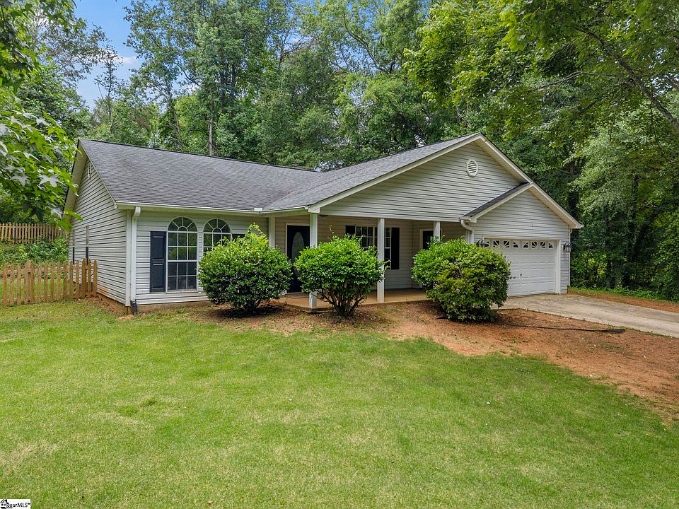 1st image of 121 Confederate Ln