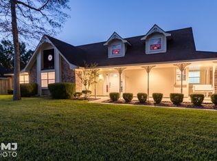 121 Winnie Cir, Silsbee, TX 77656