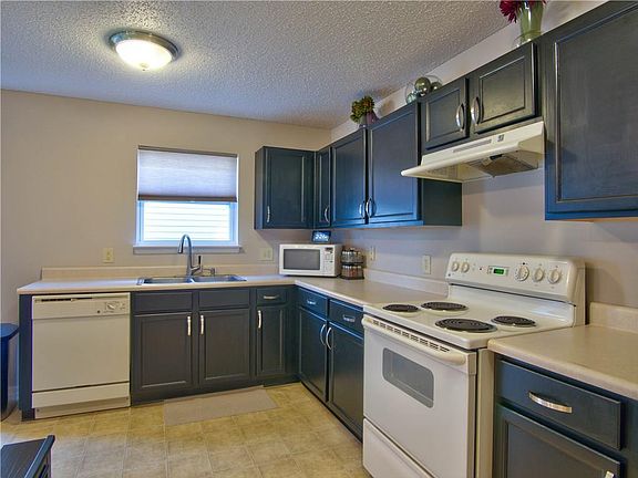 4th image of 10255 Cumberland Pointe Blvd