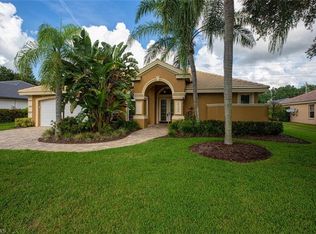8143 Las Palmas Way, Naples, FL 34109
