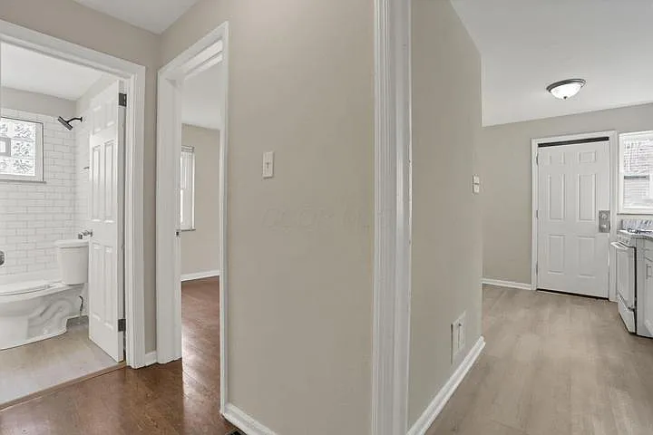 1 bed, 1.0 bath, 600 sqft, $900 — Photo 35