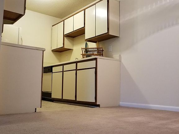 Dining Room to Kitchen