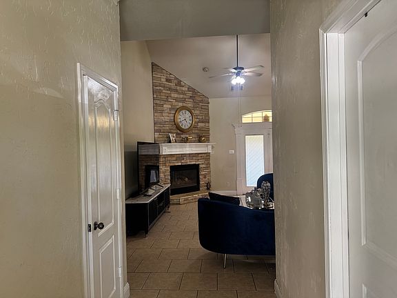 5th image of 6911 Tradonna Ln