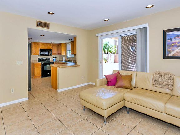 5th image of 3827 E Briarwood Ter