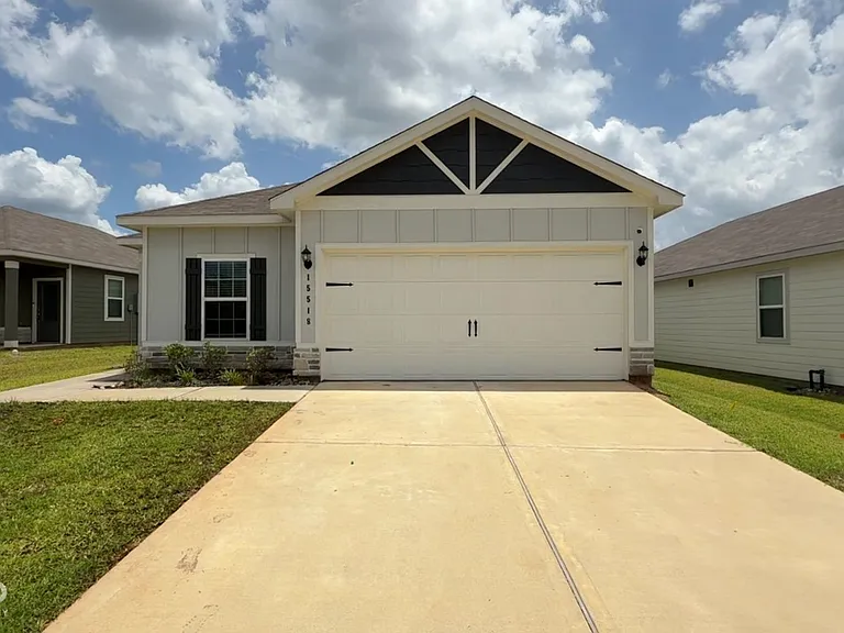15518 Caramel Springs Dr — Photo 1