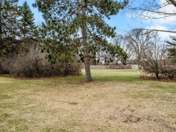553 Cedar Ct, Taylors Falls, MN 55084