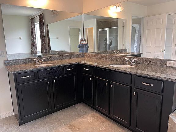 4th image of 1528 Water Elm Ct