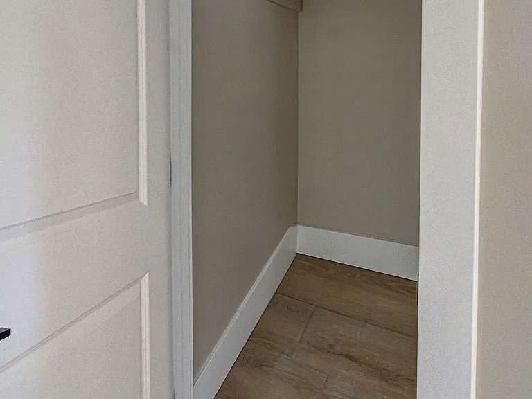 9521 Mobile Dr — Photo 30