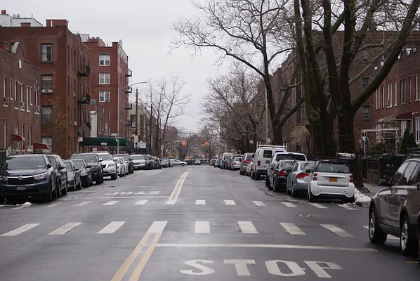 Rented by Norman Raindel, LREB | media 17