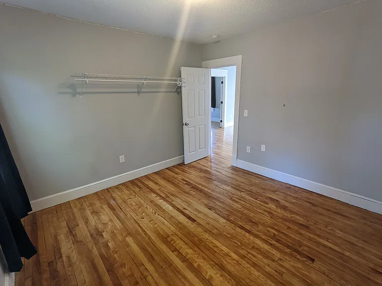 11 Morris St — Photo 16