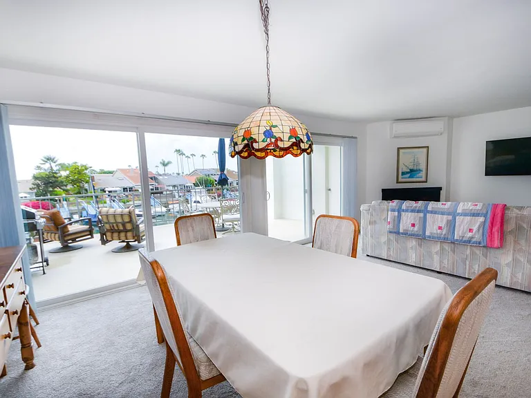 102 Antigua Ct — Photo 8