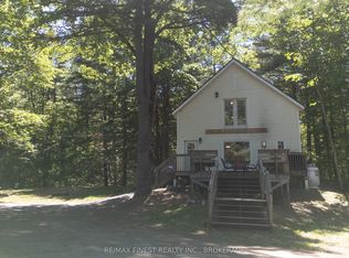 1035 Cozy Ridge Ln, South Frontenac, ON K0H1W0