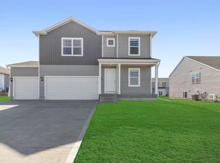 1225 Spruce St, Waukee, IA 50263