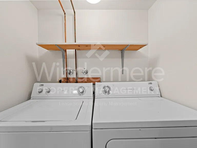 2702 E 31st Ave — Photo 10