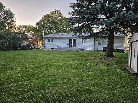 5th image of 2713 4th Ave S