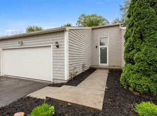 8632 Braewood Dr, Baldwinsville, NY 13027