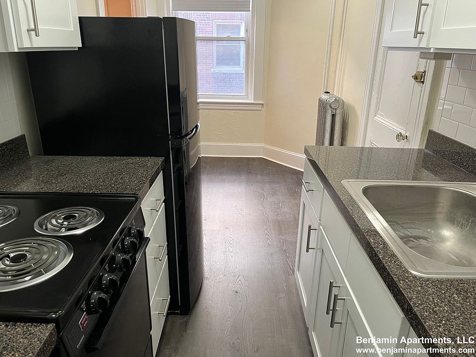 1st image of 88 Washington St APT 8