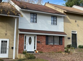 117 Woodlake Dr, Charlottesville, VA 22901