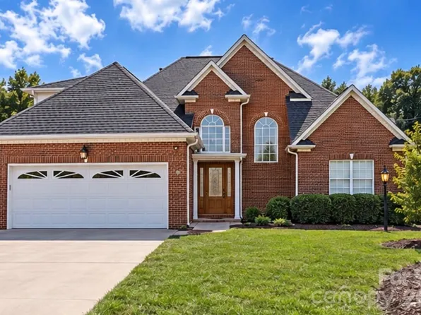 2146 Pinefield Ct, Gastonia, NC 28056