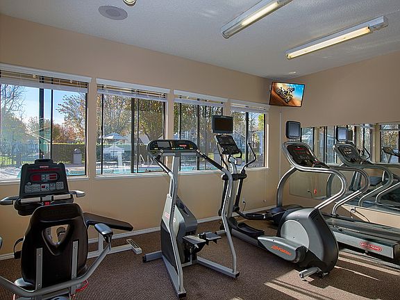 5th image of 675 Providence Ave #1731B