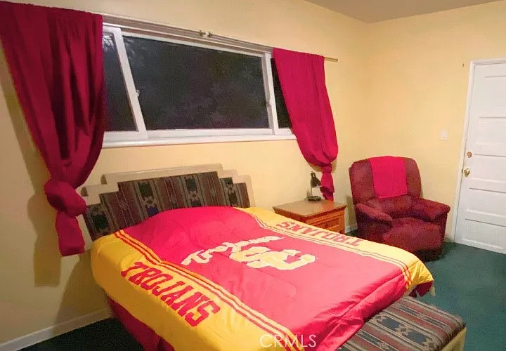 2707 S La Salle Ave #3 — Photo 5