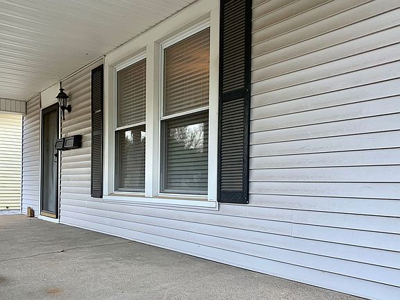 3rd image of 617 Runnymeade Ave