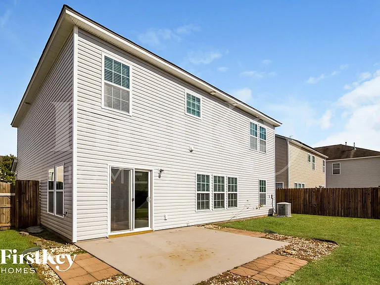 423 Mountain Laurel Cir — Photo 14