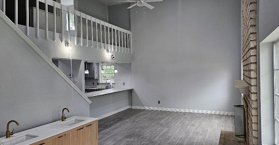 1st image of 9310 Lugary Dr