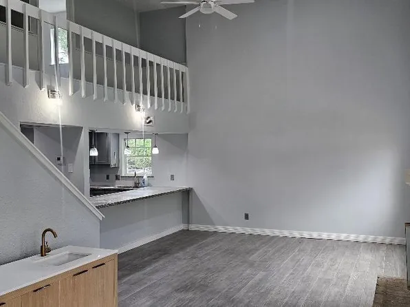 9310 Lugary Dr, Houston, TX 77074