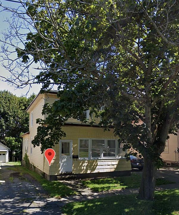 1st image of 211 W 4th St